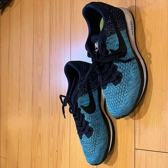 Nike Women's Teal and Black Running Shoes - Picture 2 of 7